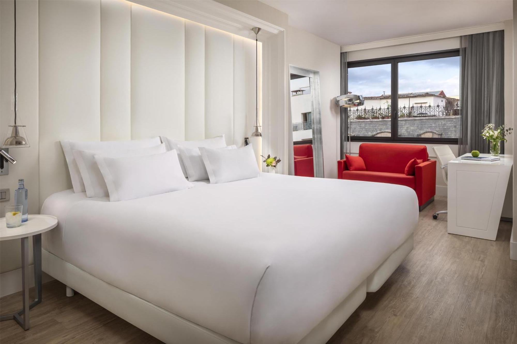 Nh Collection Gran Calderon Hotel